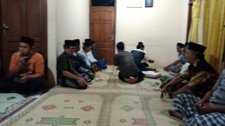 PERTEMUAN WARGA RT 05 DLINGO I