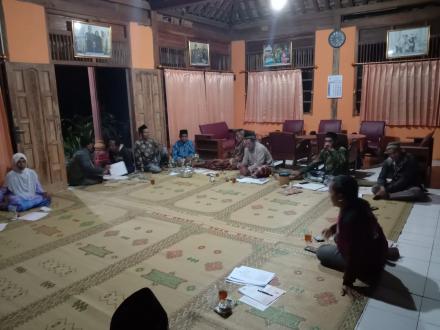 PERTEMUAN RT 03 DUSUN POKOH I DLINGO