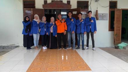 KORDINASI KKN UII DENGAN PAMONG KALURAHAN DLINGO