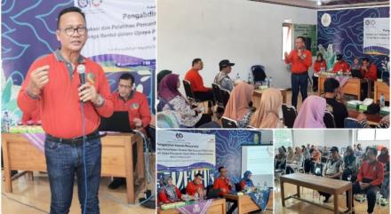 Dosen Farmasi Unair Edukasi Petani Wanita di Kalurahan Dlingo .