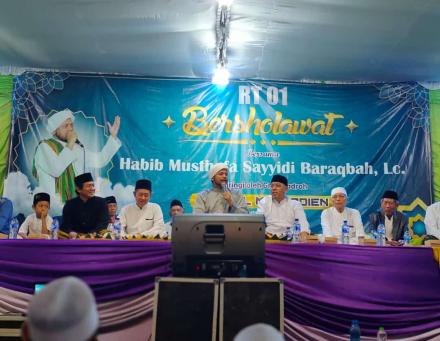 RT 01 KEBOSUNGU I BERSHOLAWAT BERSAMA HABIB MUSTHOFA SAYYIDI BARAQBAH L.c