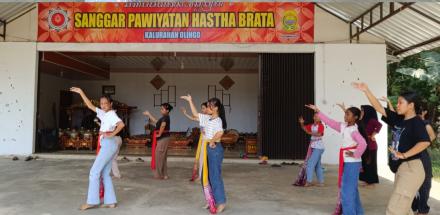SANGGAR PAWIYATAN HASTHA BRATHA KALURAHAN DLINGO
