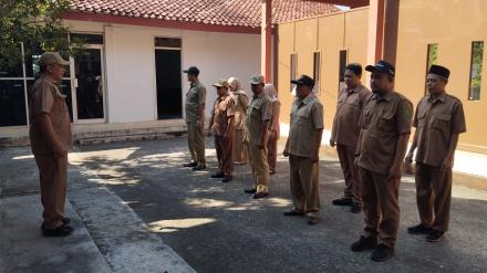 APEL PAGI PERANGKAT KALURAHAN DLINGO PERKUAT DISIPLIN DAN KOORDINASI KERJA